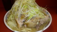 「大ラーメンダブル豚 950円ニンニク・ヤサイ・アブラ・薄め」@ラーメン二郎 ひばりヶ丘駅前店の写真