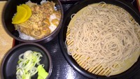 「ミニ豚丼セット（ざるそば）５２０円」@ゆで太郎 南大井店の写真