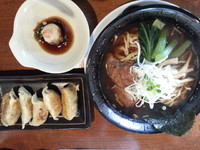 「鮪らー麺680円+鮪餃子のおろしポン酢380円」@麺炙酒家 来々の写真