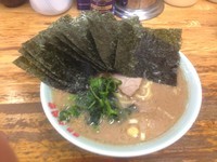 「ラーメン ＋ のり」@六角家 本店の写真