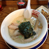 「豚骨ラーメン」@風風ラーメン 本町店の写真