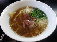 「醤油らぁ麺 ７５０円」@牛骨らぁ麺 マタドール 本店の写真