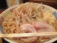 「ガッツ系ラーメン (大盛)」@麺屋ZERO1 西葛西メトロセンター3番街店の写真