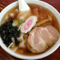 「ワンタンメン　570円」@手打ラーメン松よしの写真