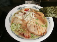 「いか煮干しらぁめん」@龍のひげの写真