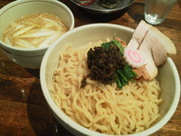 「【限定ひるめん】葱だく背脂正油つけ麺（大盛り：サービス券）」@麺肴 ひづきの写真