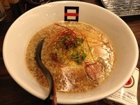 「チーズニボトマラーメン」@麺処 hachiの写真