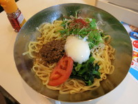 「夏野菜と温玉ほうれん草の冷やしタンタン麺：733円」@ガスト 西新井店の写真