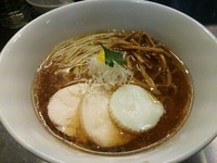 「冷やし煮干しら～めん＋味玉＋麦酒」@麺創研かなで 改の写真