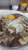 「豚たまカレーの油そば」@ラーメン大地の写真
