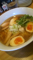 「比内地鶏味玉らーめん」@支那そば 一本気の写真