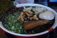 「黒王特製ラーメン」@ラーメン凪 豚王 大宮店の写真
