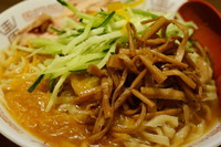 「フレッシュグレープフルーツの冷やし中華」@麺や 七彩 東京駅の写真