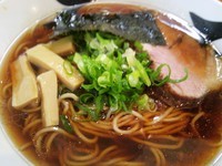 「焼き煮干しらぁめん  ７００円」@ラーメン天天の写真