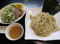 「限定　牛骨スープの上天ざる中華（１２００円）」@牛骨らぁ麺 マタドール 本店の写真