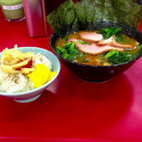 「ラーメン 海苔 青菜Ｗ」@杉田家 千葉祐光店の写真