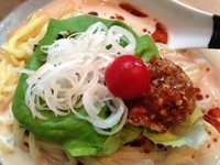 「【夏季限定】冷やし担々麺 800 + ミニライス 50」@麺 やまらぁの写真