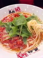 「完熟トマトラーメン（小ライス付）600円」@風龍.MAX 新橋店の写真