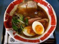 「黒　にほんいち醤油そば」@麺巧 潮の写真