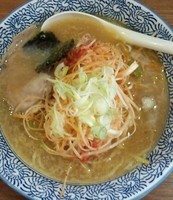 「辛ネギラーメン」@中華そば 郷家 天神店の写真