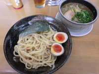 「煮干しつけめん + 味たまトッピング」@MENYA 食い味の道有楽の写真