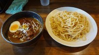 「牛すじカレーつけそば（900円）麺多め」@麺 池谷精肉店の写真