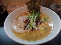 「らーめん＋大盛」@麺や 勝治の写真