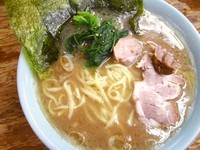 「ラーメン（中盛）＋国産ほうれん草」@まこと家の写真