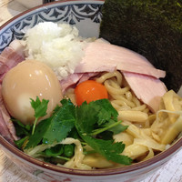 「特製濃厚たまごのまぜそば」@中華そば 四つ葉の写真