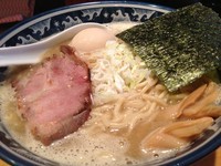 「塩味玉らーめん 800円 (大盛 +100円)」@○心厨房の写真