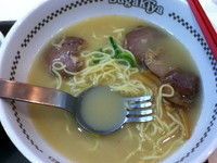 「すがきやラーメン290円」@スガキヤ 新瑞橋イオンモール店の写真