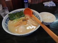 「濱塩白湯＋味玉＋麦ご飯（無料）」@濱塩らぁめん 白虎の写真