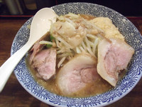 「ラーメン+豚増し(800円)」@ラーメンJAPAN 川口本店の写真