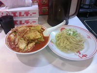 「冷し野菜味噌950円，野菜60円」@蒙古タンメン 中本 目黒店の写真