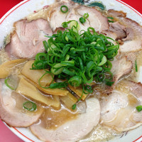 「特製醤油 肉入りラーメン+タンメン野菜」@ラーメン 魁力屋 東久留米店の写真