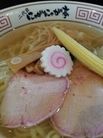 「冷たいおつゆのさんま香油中華そば800円+ワンタン500円」@二代目 にゃがにゃが亭の写真