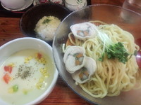 「じゃがいもと豆乳の冷たいつけ麺（チーズバジルご飯付）780円」@武藤製麺所の写真