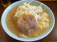 「ラーメン（にんにく）　７００円」@ラーメン二郎 池袋東口店の写真
