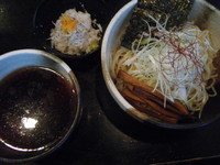 「【限定】冷し秋刀魚つけ麺（730円）」@ゆいが 総本店の写真