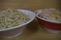 「大つけ麺(ニンニク・アブラ)+うずら　1000円」@ラーメン二郎 栃木街道店の写真