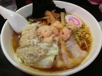 「中華そば（鱧＋海老＋ワンタン）」@一条流がんこ総本家分家四谷荒木町の写真