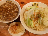 「魚踊つけ麺（中盛）＋ＮＮＫ４８」@濃菜麺 井の庄の写真