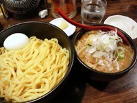 「辛味噌つけ麺＋野菜大盛＋ニンニク＋半熟玉子」@麺処 花田 池袋店の写真