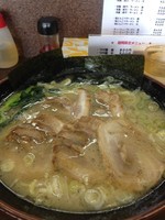 「らーめん大盛りチャーシュウトッピング」@麺王の写真