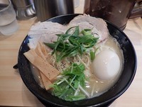 「味玉鶏塩らーめん」@麺匠 たか松 日本橋茅場町店の写真