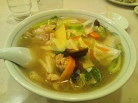 「とりソバ７５０円」@鳳華飯店 笹下本店の写真