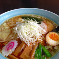 「ワンタン麺大盛り」@麺家の写真