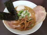 「一歩らぁめん(並盛・150g)880円」@らぁ麺 一歩の写真