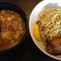 「つけそば+炙りチャーシュー+タマネギ」@中華蕎麦 瑞山（ZUIZAN）の写真