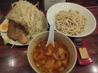 「つけ麺680円野菜マシ(クーポンで500円)＆雷醤100円」@喝力屋の写真